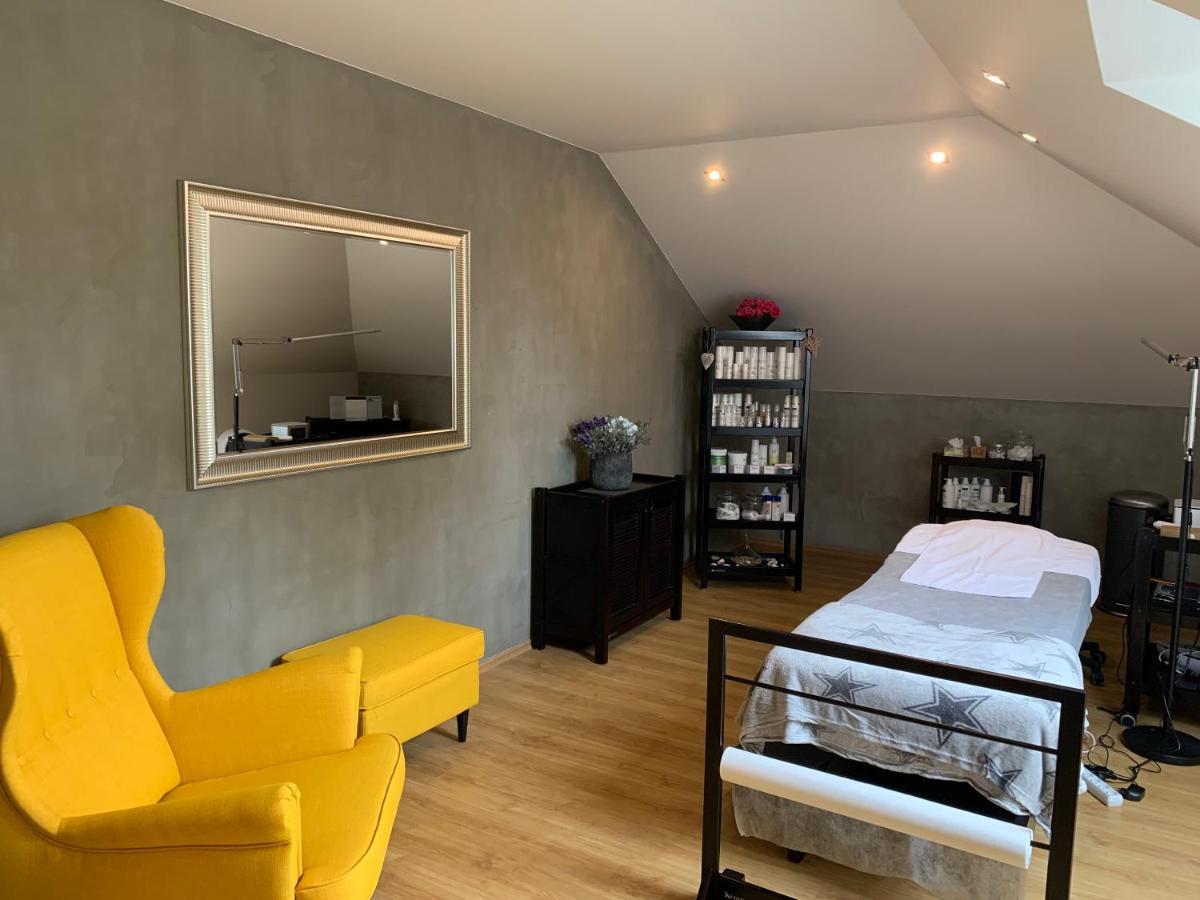 Tx Hotel Hostinne  Bagian luar foto