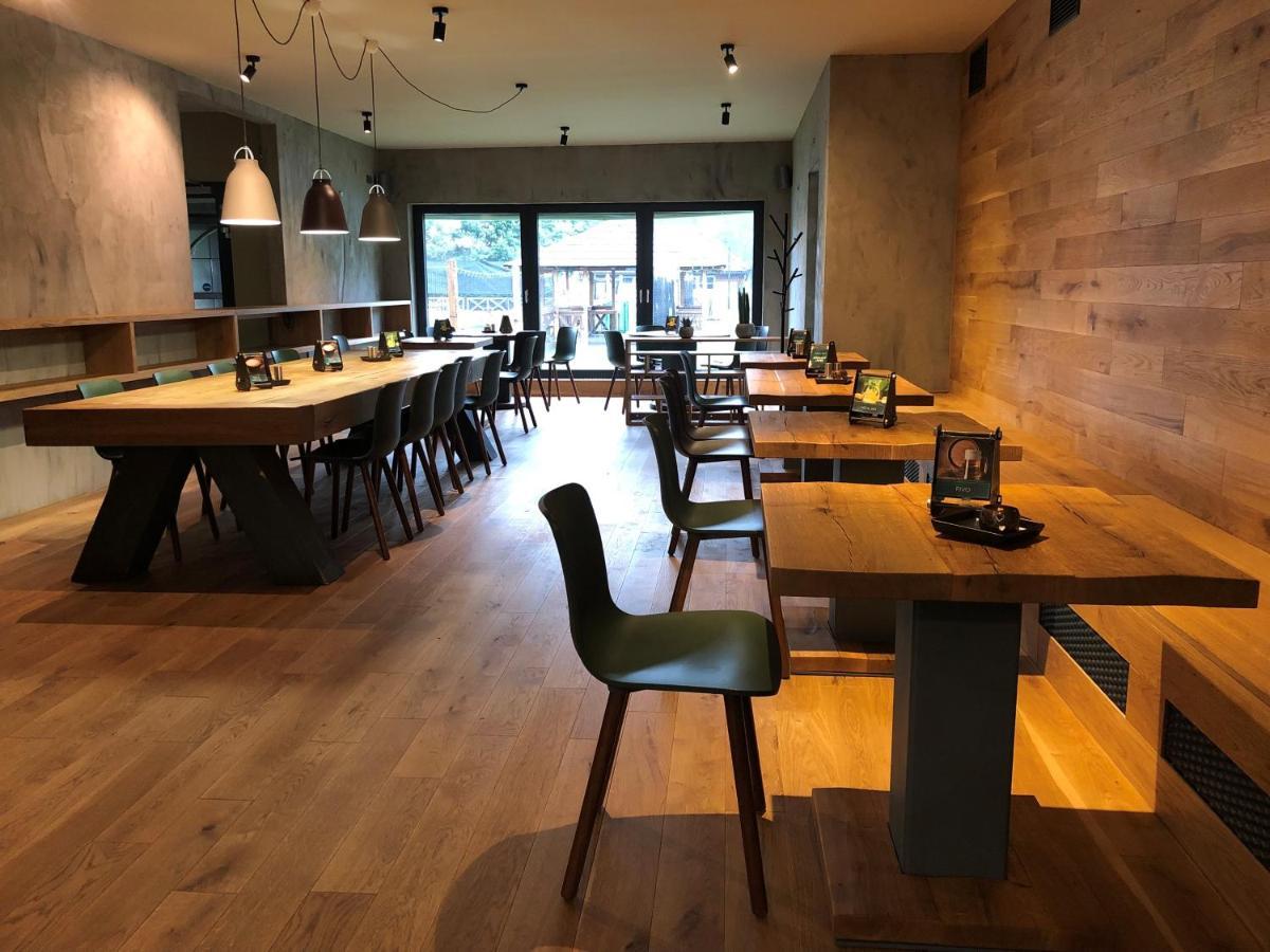 Tx Hotel Hostinne  Bagian luar foto