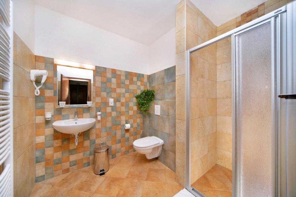 Tx Hotel Hostinne  Bagian luar foto